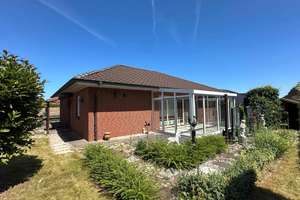 Gepflegter Bungalow mit Wintergarten u. Carport – Die vollständige Adresse der Immobilie erhältst du vom Anbieter., 23795 Klein Gladebrügge – Vorschaubild 1