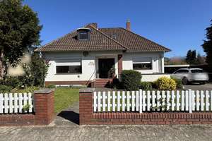 Gepflegter Bungalow mit ausgebautem DG und teilw. KG auf großzügigem Grundstück in Wolfsburg-Ehmen – Die vollständige Adresse der Immobilie erhältst du vom Anbieter., 38442 Ehmen, Wolfsburg – Vorschaubild 2