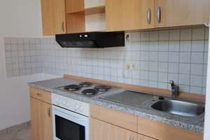 Freundliche Uni-/Zentrums-nahe 2-Raum-Wohnung in Bernsdorf mit Einbauküche und großen Balkon – Stadlerstraße 3, 9126 Bernsdorf, Chemnitz – Vorschaubild 9