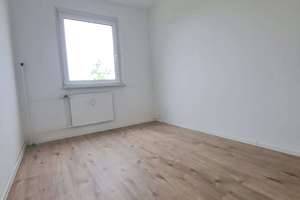 *helle* 3-Zimmer-Wohnung - WG geeignet – staßfurter str 21, 6132 Silberhöhe, Halle (Saale) – Vorschaubild 6