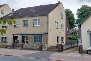 HB-Huchting –  2 Familienhaus mit 11 Zimmern – ideal für WG-Vermietung oder Mehrgenerationenwohnen