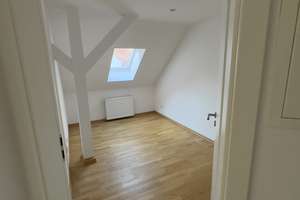 Helle 3-Zimmer Dachgeschosswohnung mit Balkon in Hannover-Döhren – Die vollständige Adresse der Immobilie erhältst du vom Anbieter., 30519 Döhren, Hannover – Vorschaubild 7