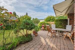 Exklusives Einfamilienhaus in Sasel – Die vollständige Adresse der Immobilie erhältst du vom Anbieter., 22393 Sasel, Hamburg – Vorschaubild 2