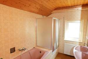 Schönes Wohnhaus in ruhiger Siedlungslage und großem Grundstück - 781 – Die vollständige Adresse der Immobilie erhältst du vom Anbieter., 84367 Reut – Vorschaubild 56
