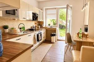Exklusive Familienresidenz mit Balkon und großzügigem Gartenparadies in Reinickendorf – Die vollständige Adresse der Immobilie erhältst du vom Anbieter., 13409 Reinickendorf (Ortsteil), Berlin – Vorschaubild 3