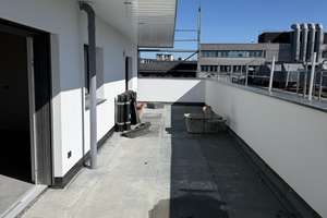 3-Zimmer-Penthouse-Wohnung mit 131,38 m² inmitten der Bielefelder Innenstadt – Kernsaniert (WHG 24)