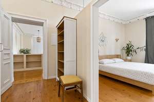 Traumhafte 2-Raumwohnung mit Einbauküche und Stuck im Mühlwegviertel! – Karl-Liebknecht-Straße 28, 6114 Giebichenstein, Halle (Saale) – Vorschaubild 3