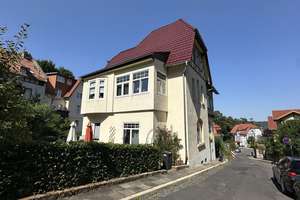 Charmante Südstadtvilla mit zwei Wohneinheiten – Die vollständige Adresse der Immobilie erhältst du vom Anbieter., 99817 Stadtzentrum, Eisenach – Vorschaubild 1