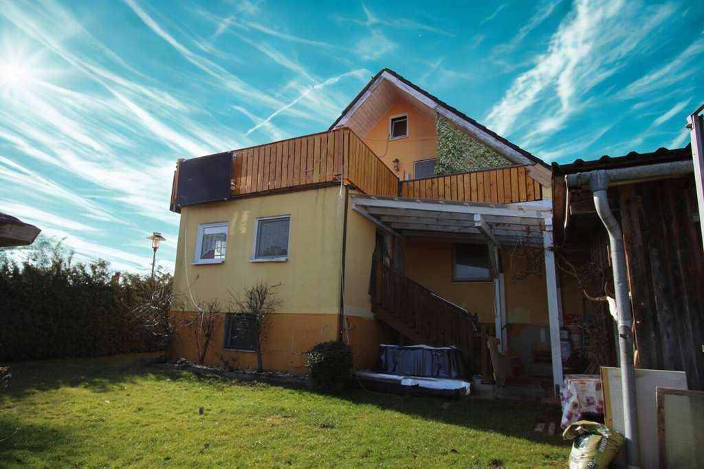 Immobilie in Nandlstadt - Freistehendes Einfamilienhaus mit traumhaftem Weitblick über Nandlstadt - Bild 3
