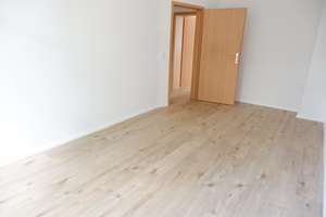 Frei ab 1.1.26  - Bad mit Fenster - West Balkon - 2.OG - wg-geeignet ! – Horst-Menzel-Straße 10, 9112 Kaßberg, Chemnitz – Vorschaubild 5