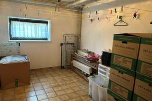 Komfortables Wohnen in einem großzügigen Einfamilienhaus mit Einliegerwohnung – Die vollständige Adresse der Immobilie erhältst du vom Anbieter., 94522 Wallersdorf – Vorschaubild 13