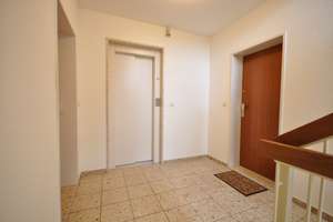 Helle Eigentumswohnung mit Einbauküche, großem Balkon, Aufzug und Tiefgarage – Herninghof 2, 30457 Wettbergen, Hannover – Vorschaubild 3