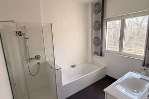 Beenden Sie Ihre Wohnungssuche mit dieser  Traumwohnung – Die vollständige Adresse der Immobilie erhältst du vom Anbieter., 22539 Volksdorf, Hamburg – Vorschaubild 13