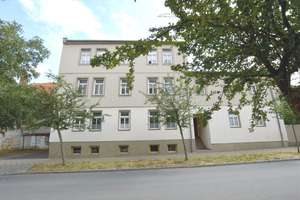 Gepflegtes Mehrfamilienhaus mit 5 gut vermieteten Wohnungen + Baugrundstück... – Die vollständige Adresse der Immobilie erhältst du vom Anbieter., 38889 Blankenburg (Harz) – Vorschaubild 2