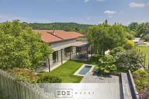 Perfekte Harmonie von Natur, Design und Komfort - Nachhaltige Luxus-Villa mit Hallengebäude – Miesbach (Kreis) – Vorschaubild 1