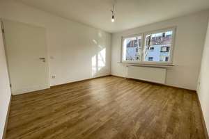 *Erstbezug nach Sanierung*Aufzug*Balkonwohnung*Holsterhausen* – Keplerstr. 110-112, 45147 Holsterhausen, Essen – Vorschaubild 5
