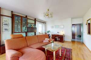 Lichtdurchflutete Etagenwohnung mit Westbalkon und Blick ins Grüne – Die vollständige Adresse der Immobilie erhältst du vom Anbieter., 60599 Oberrad, Frankfurt am Main – Vorschaubild 3