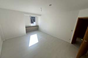Helle, großzügige Wohnung mit viel Platz & Potenzial – zentral gelegen – Bernhardstr. 3, 47166 Neumühl, Duisburg – Vorschaubild 14