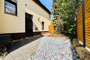 08/15 war gestern – ein Haus für individuelle Wohnideen – 71155 Altdorf – Vorschaubild 2