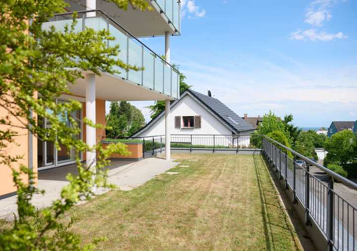 Exklusive, bezugsfreie 3,5-Zimmer-Gartengeschosswohnung in Toplage von Allmannsdorf-Staad