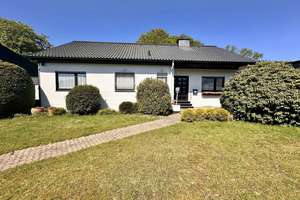 ***freistehender Bungalow mit weitläufigem Sonnengrundstück in Wegberg*** – Die vollständige Adresse der Immobilie erhältst du vom Anbieter., 41844 Wegberg – Vorschaubild 1