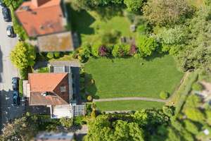 Traumhaftes Grundstück mit Ausbaupotenzial auf bis zu 430 m² Wohnfläche. Raum für Ihre Vision. – Die vollständige Adresse der Immobilie erhältst du vom Anbieter., 80939 Obere Isarau, München – Vorschaubild 1