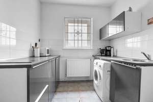 Lichtdurchflutetes Zuhause – Hochparterrewohnung mit Einbauküche – Die vollständige Adresse der Immobilie erhältst du vom Anbieter., 10551 Moabit, Berlin – Vorschaubild 3