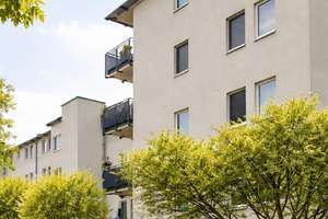 MODERNE EIGENTUMSWOHNUNG MIT 3 AUSSENSTELLPLÄTZEN
