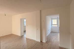 Exklusiv renovierte Doppelhaushälfte mit Charakter – Ihr neues Zuhause in Heilbronn-Sontheim – Die vollständige Adresse der Immobilie erhältst du vom Anbieter., 74081 Sontheim, Heilbronn – Vorschaubild 4
