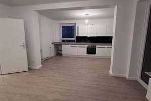 Frischsanierte 2,5-Zi.-Wohnung mit Südbalkon in Bramfeld
