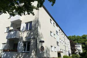 Was will man mehr? Idyllisch gelegene 2 Zimmerwohnung mit Balkon