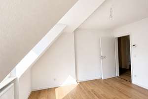 Erstbezug nach Vollsanierung – moderne 2-Zimmer-Wohnung im Dachgeschoss – Bunsenstr 68, 45145 Holsterhausen, Essen – Vorschaubild 5