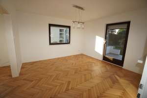 Einfamilienhaus - Altbau - mit schönem Garten in ruhiger Wohnlage von Leonberg-Eltingen – Die vollständige Adresse der Immobilie erhältst du vom Anbieter., 71229 Leonberg – Vorschaubild 9