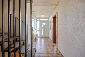Familientraum - 138 m² Wohnfläche + DG-Potenzial + Keller| Reihenmittelhaus mit Garage in Windberg! – Die vollständige Adresse der Immobilie erhältst du vom Anbieter., 41063 Windberg, Mönchengladbach – Vorschaubild 3