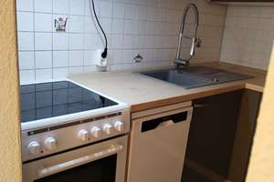 Renovierte 3 Zimmer 58m2 Wohnung mit Einbauküche und Balkon – Kurt-Schneider-Straße 22, 9122 Markersdorf, Chemnitz – Vorschaubild 3