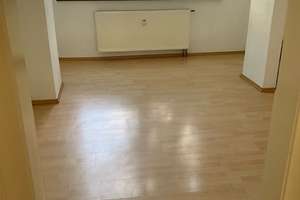 Erdgeschoss Wohnung in zentraler Wohnlage von Essen Kray. Nähe Marktplatz. Mit Küchenzeile. – Hubertstraße 287, 45307 Kray, Essen – Vorschaubild 3
