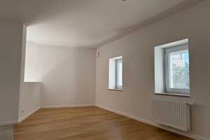 Bezugsfreies Einfamilienhaus am Schlosspark – Hochmuttinger Str. 33a, 85764 München (Kreis) – Vorschaubild 3
