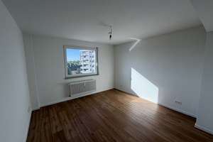Frisch sanierte 2-Zimmerwohnung mit Balkon - 69035 – Servatiusstraße 69, 51109 Ostheim, Köln – Vorschaubild 4