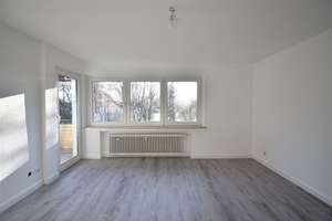 Idealer Grundriss! 3-Zimmer-Wohnung mit Balkon in Röttgersbach – Obere Holtener Straße 48, 47169 Röttgersbach, Duisburg – Vorschaubild 1
