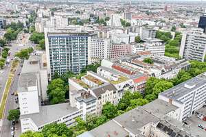 SOFORT BEZUGSFREI! Schöne 2 Zimmer Altbau-Wohnung nur wenige Gehminuten vom KADEWE entfernt. – Die vollständige Adresse der Immobilie erhältst du vom Anbieter., 10787 Schöneberg, Berlin – Vorschaubild 30