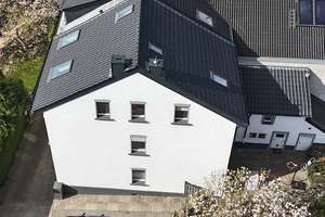 Einfamilienhaus mit Einliegerwohnung in idyllischer Lage auf der Ruhrhalbinsel – Die vollständige Adresse der Immobilie erhältst du vom Anbieter., 45257 Kupferdreh, Essen – Vorschaubild 2