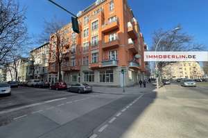 IMMOBERLIN.DE - Schöne Stuck-Altbauwohnung mit Südbalkon nahe dem Schlosspark – Die vollständige Adresse der Immobilie erhältst du vom Anbieter., 10585 Charlottenburg, Berlin – Vorschaubild 1