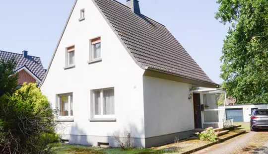 Bild von SCHMUCKSTÜCK IN OLDENBURG-BLOHERFELDE - ES LOHNT SICH