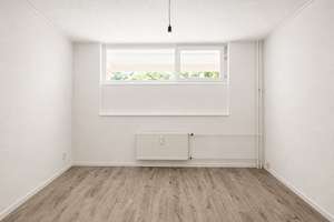 Renovierte 2-Zimmer Wohnung mit Balkon & Aufzug – Burgwall 13, 38444 Rabenberg, Wolfsburg – Vorschaubild 3