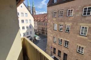 Schön Wohnen im Burgviertel ! 2-Zimmer-Wohnung mit kleinem Balkon in der Albrecht-Dürer-Straße – Albrecht-Dürer-Straße 7, 90403 Altstadt, Sankt Sebald, Nürnberg – Vorschaubild 2