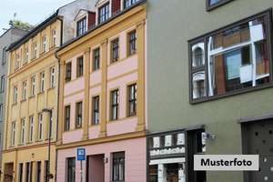 Vierfamilienhaus-Altbau mit Fertigstellungsbedarf