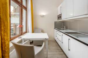 Viel Raum für Ihre Ideen - großzügiger Altbau in beliebter Wohnlage – Die vollständige Adresse der Immobilie erhältst du vom Anbieter., 22085 Uhlenhorst, Hamburg – Vorschaubild 6
