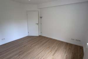 Renditestarke Zwei-Zimmerwohnung Köln-Ehrenfeld mit Garage zu verkaufen – Overbeckstraße 23-25, 50823 Neuehrenfeld, Köln – Vorschaubild 5