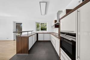 Wohnen mit Hauscharakter: Großzügige 4-Zimmer Wohnung mit ca. 148 m² und eigenem Garten – Die vollständige Adresse der Immobilie erhältst du vom Anbieter., 54295 Olewig, Trier – Vorschaubild 2