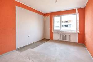 Golzheim Rheinnähe: Großzügige 3-Zi.-ETW! Aufzug! Große Loggia! TG-Stellplatz! Sanierungsbedarf! – Die vollständige Adresse der Immobilie erhältst du vom Anbieter., 40474 Golzheim, Düsseldorf – Vorschaubild 11